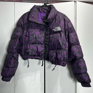 The North Face Nuptse crop down puffer jacket. Size Large, Worn once!